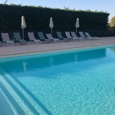 04b2 Beautiful In A Mas Provencal - Pool Brunet