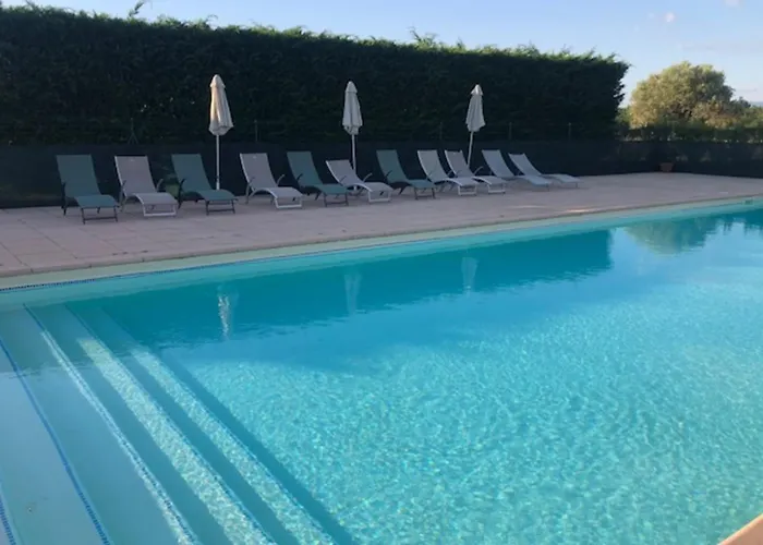 04b2 Beautiful In A Mas Provencal - Pool Brunet